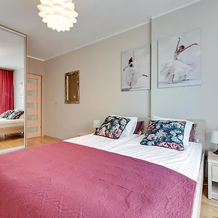 Aura Triapart Apartment